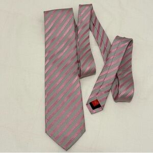 Men’s Classic Tie. Excellent condition.
